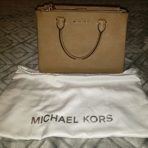 MK purse